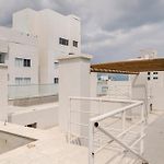 Apartamento 2Br Con Vista Al Mar Y Cerca Al Aeropuerto