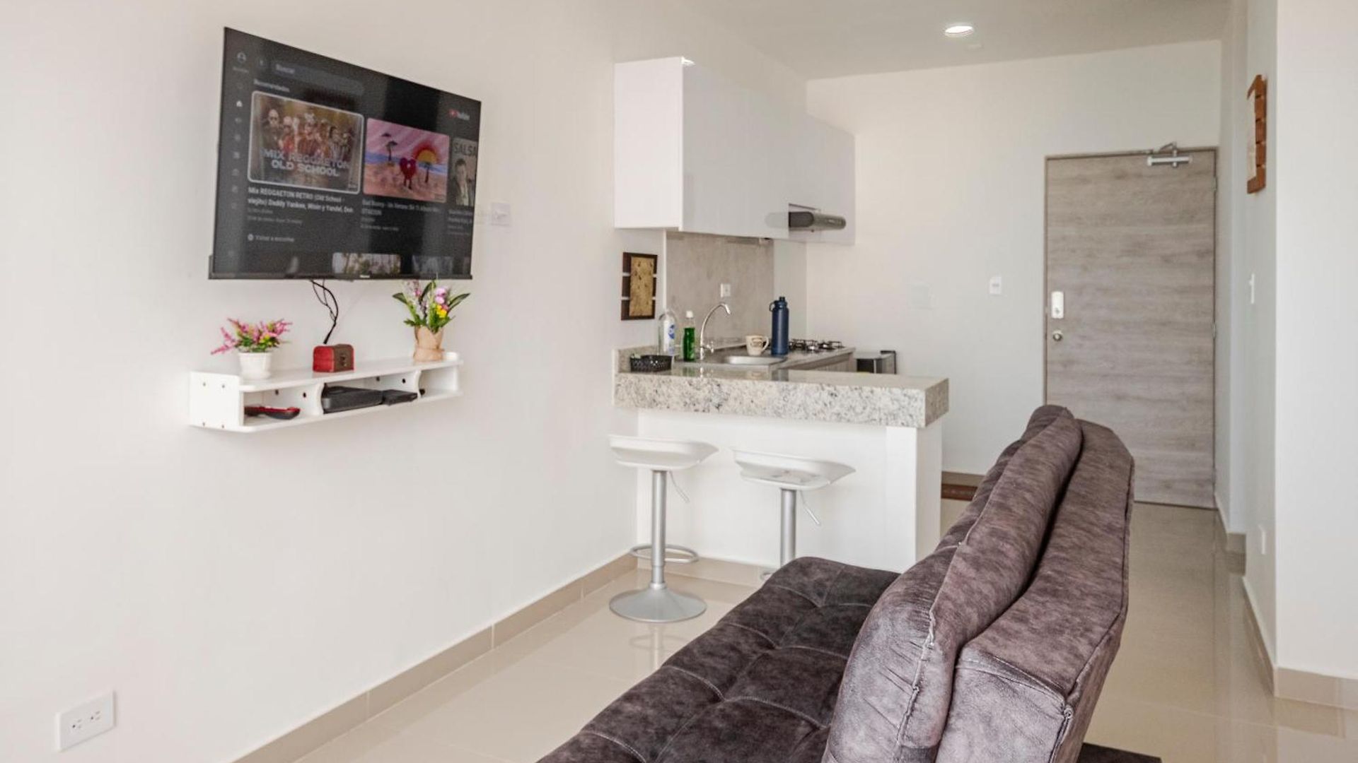 Apartamento 2Br Con Vista Al Mar Y Cerca Al Aeropuerto *