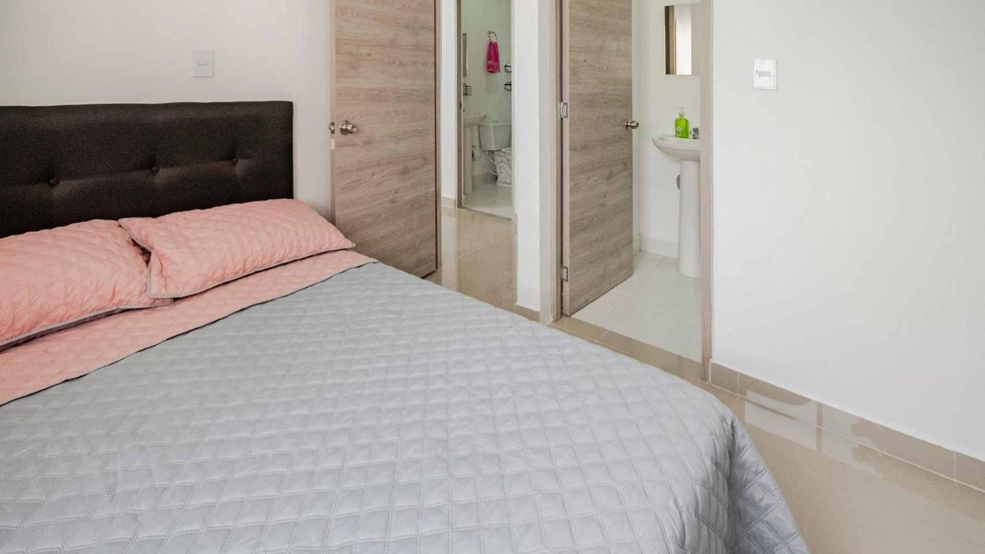 Apartamento 2Br Con Vista Al Mar Y Cerca Al Aeropuerto *