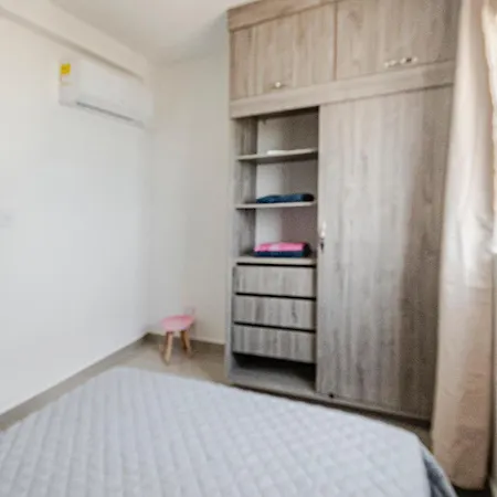Apartamento 2Br Con Vista Al Mar Y Cerca Al Aeropuerto Apartment