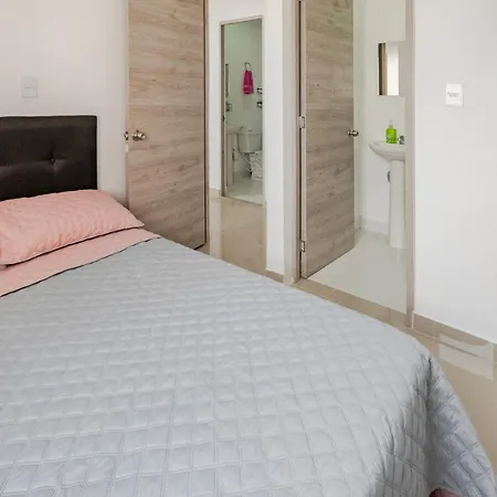 Apartamento 2Br Con Vista Al Mar Y Cerca Al Aeropuerto *